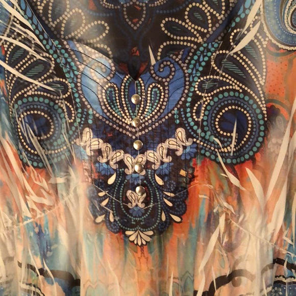 Blouse - Picture 2 of 3